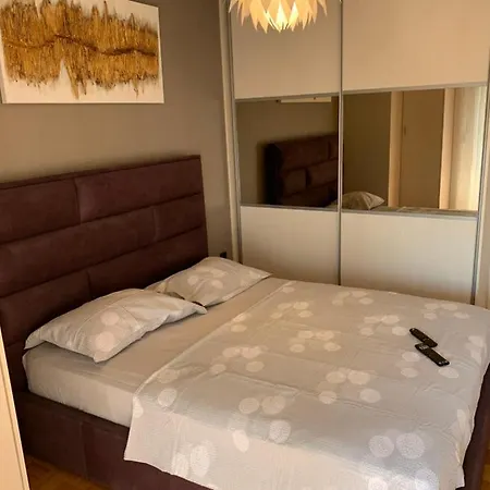 By The Center Apartment
