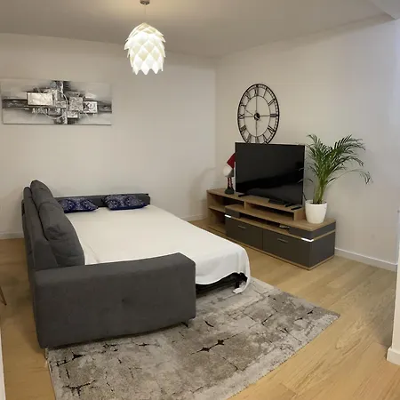 Apartment By The Center