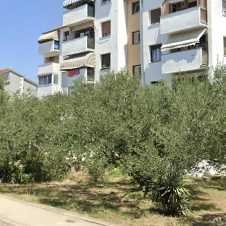 Apartament By The Center *