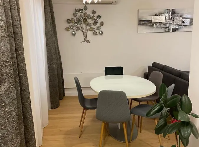 아파트 By The Center 자다르